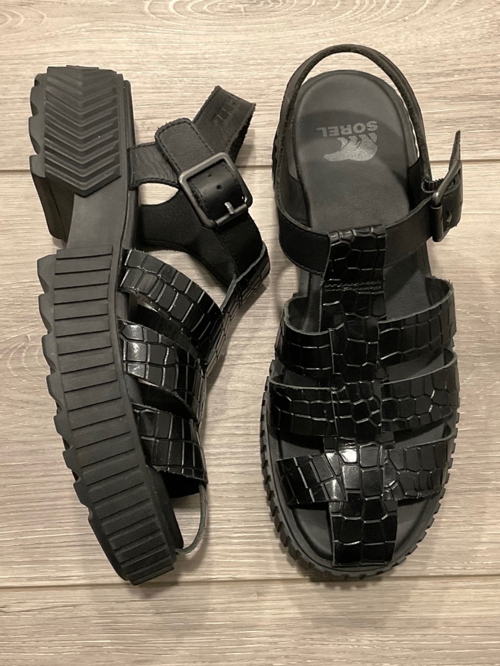 SOREL Ona Streetworks Fisherman Mid Platform Sandal in Black Size 7.5 LIKE NEW